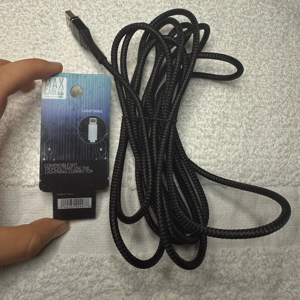 Max Cables Lightning Connector cable, 10 feet